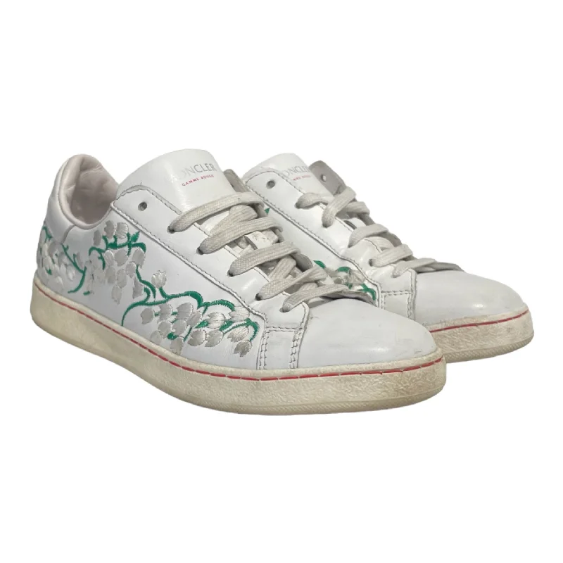 MONCLER GAMME ROUGE//Low-Sneakers/37/WHT/Leather/Floral Pattern Beaded Moccasin Design MONCLER GAMME ROUGE//Low-Sneakers/37/WHT/Leather/Floral Pattern Beaded Moccasin Design